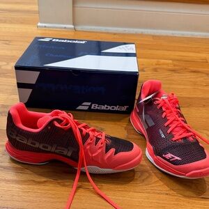 Babolat Jet Tennis Shoes in Black & Bright Red